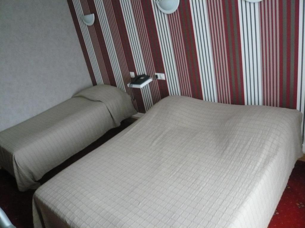 Hotel - Restaurant Saint Jacques บลัวส์ ห้อง รูปภาพ