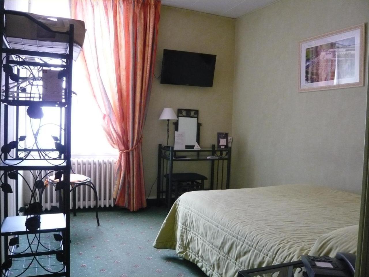 Hotel - Restaurant Saint Jacques บลัวส์ ภายนอก รูปภาพ