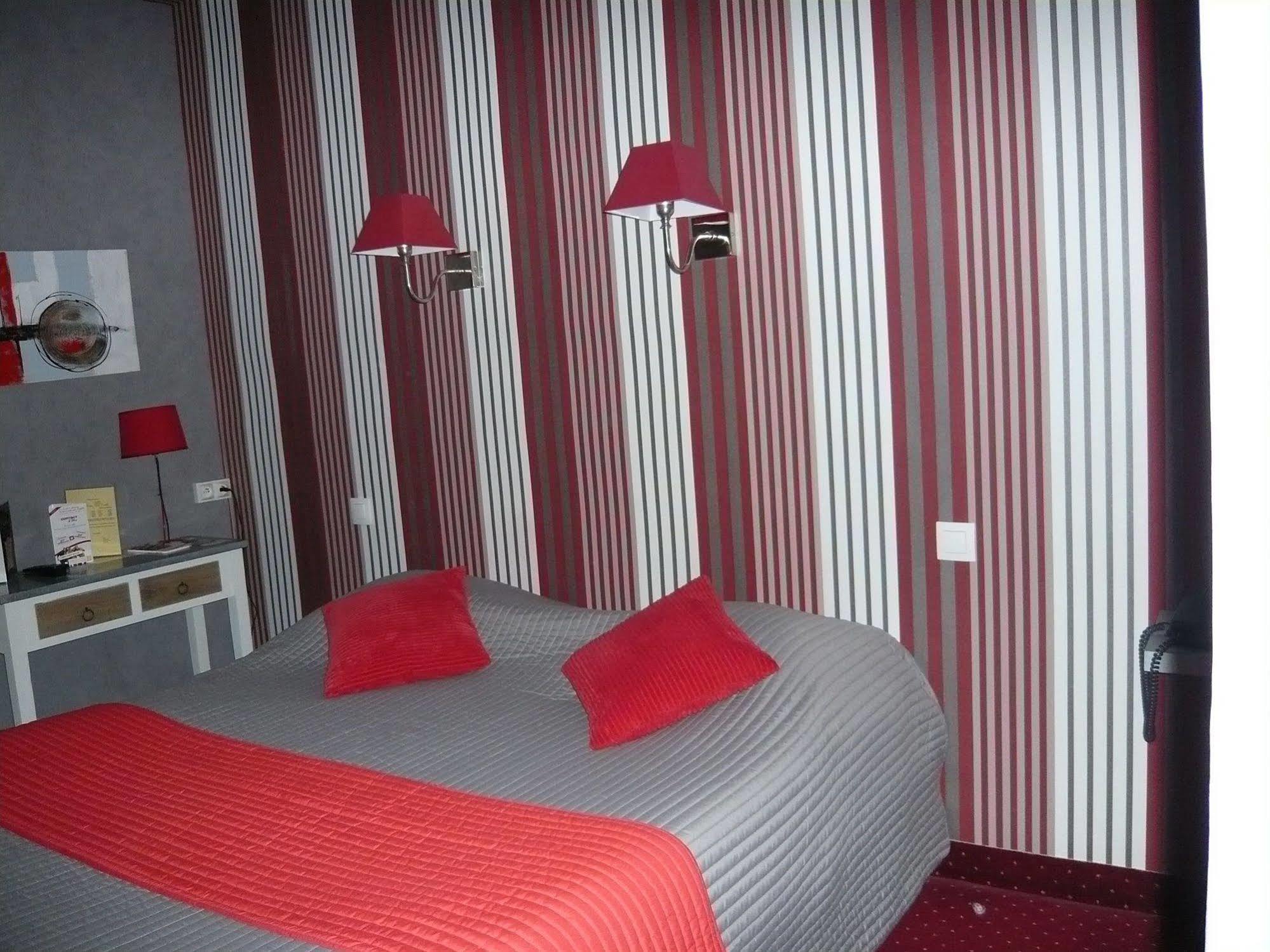 Hotel - Restaurant Saint Jacques บลัวส์ ภายนอก รูปภาพ